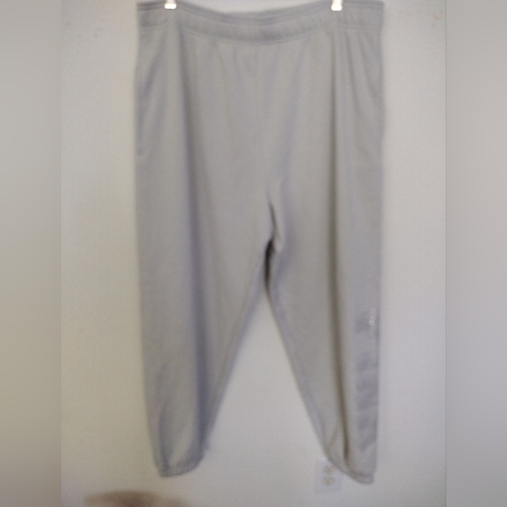 Pink campus pants NWT. has PINK in sparkle down leg . Very roomy and soft.